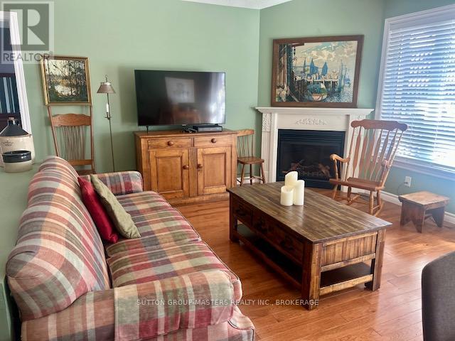 124 FARMSTEAD COURT - 8