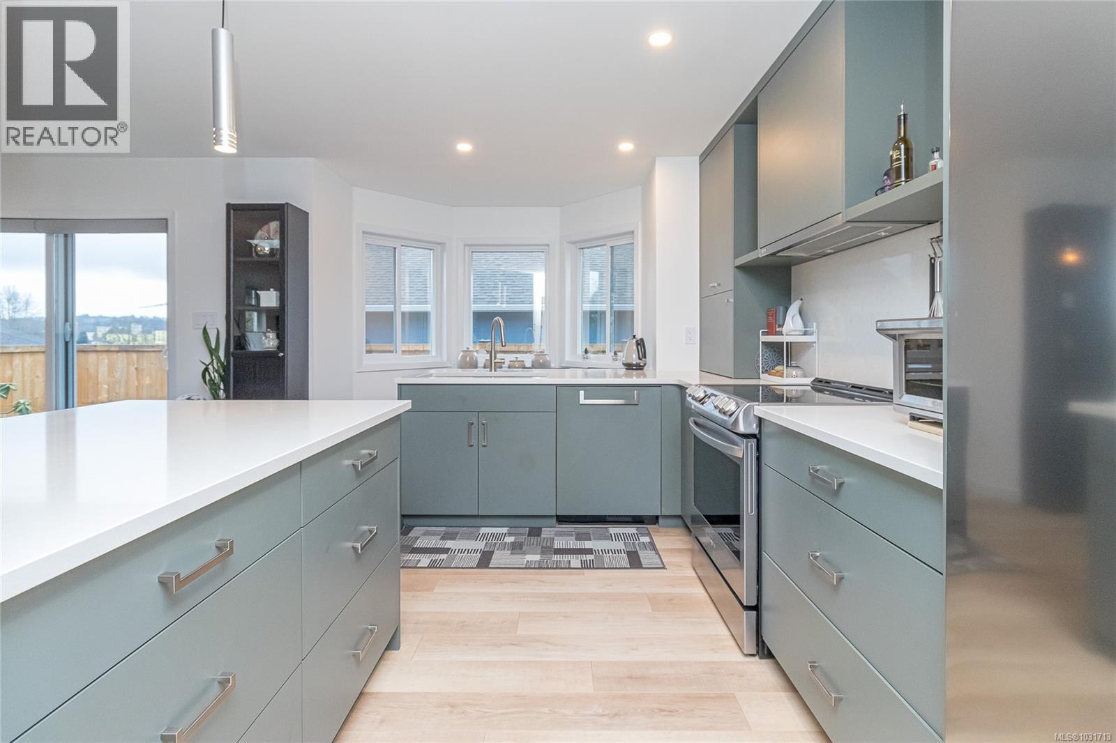 6012 COLUMBINE RD - 8