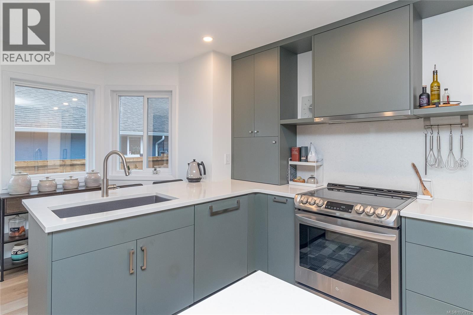 6012 COLUMBINE RD - 9