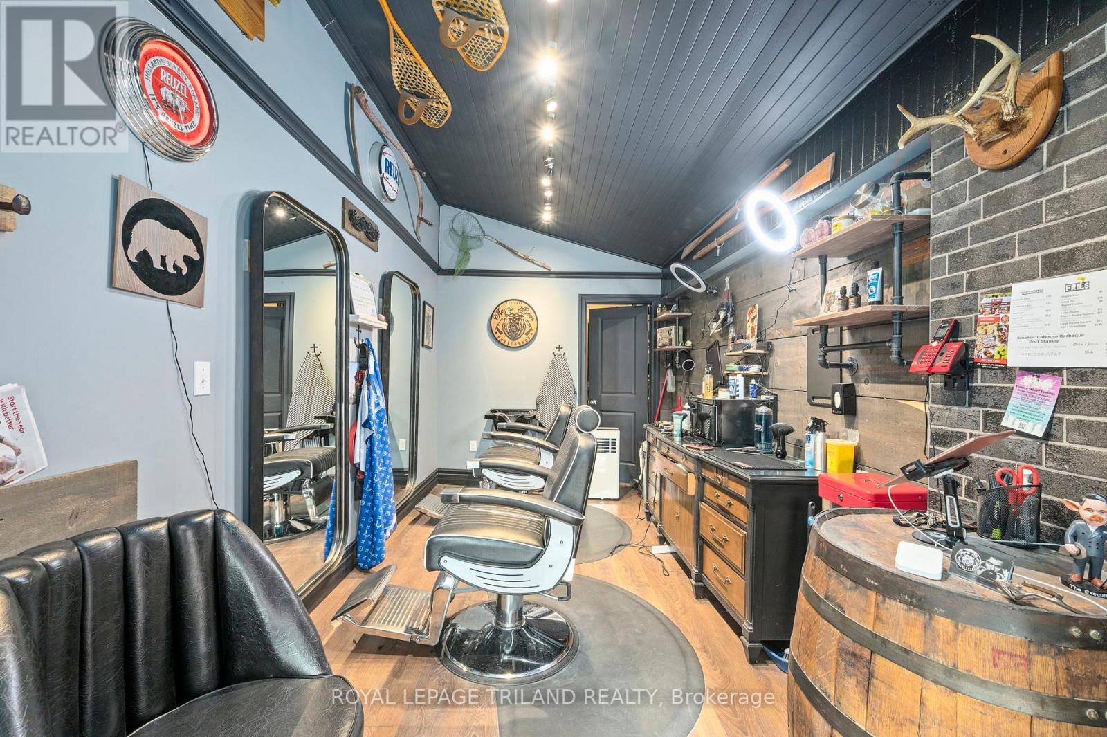 227 COLBORNE STREET — photo 30