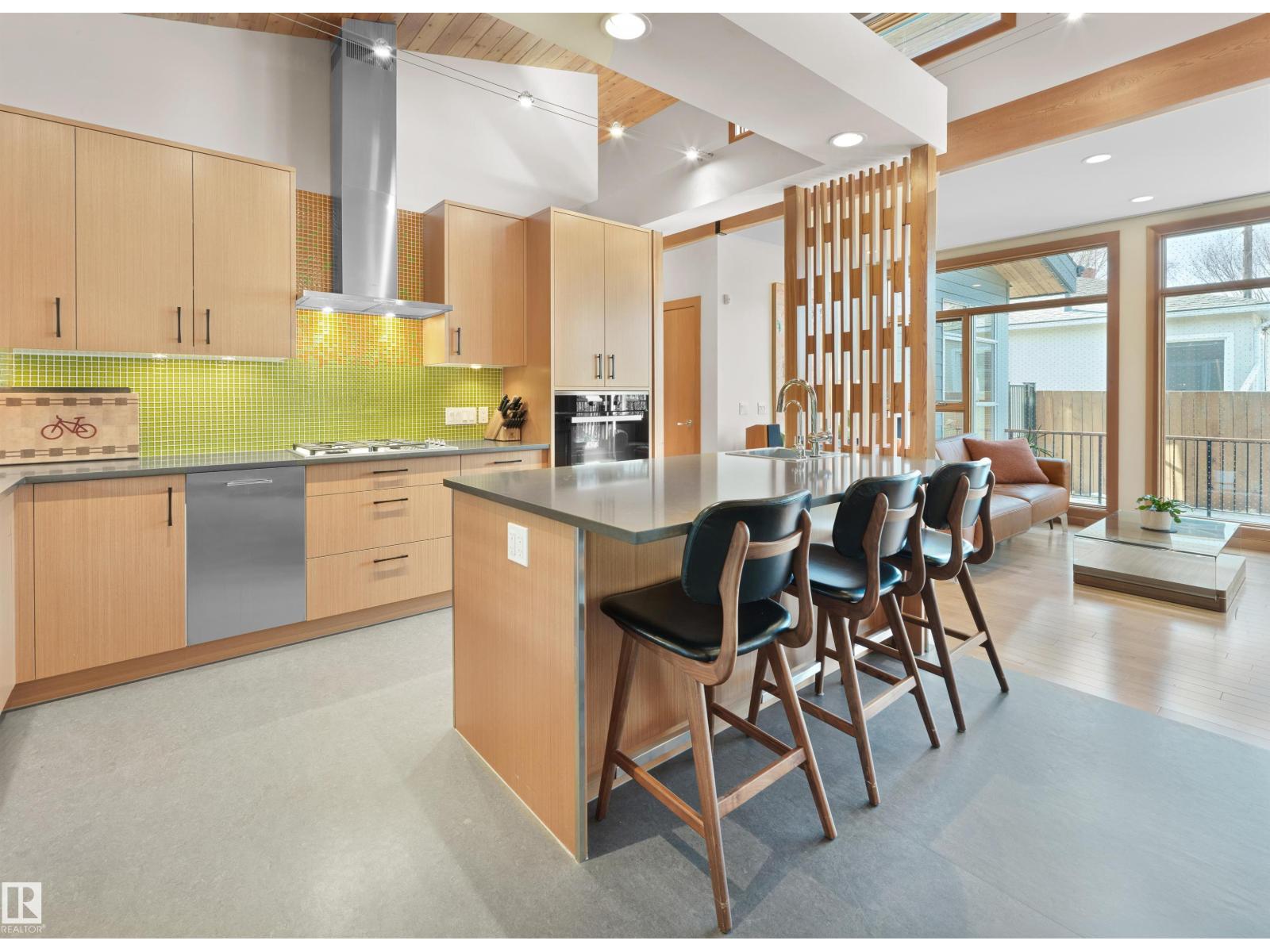 10506 137 ST NW, Edmonton