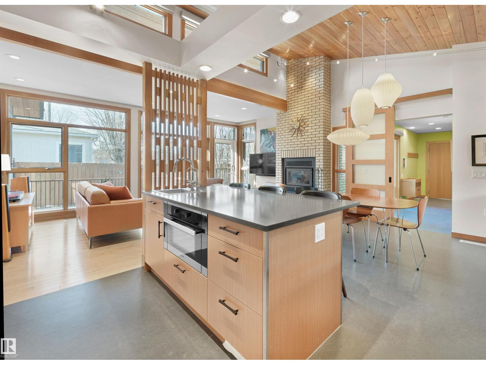 10506 137 ST NW, Edmonton