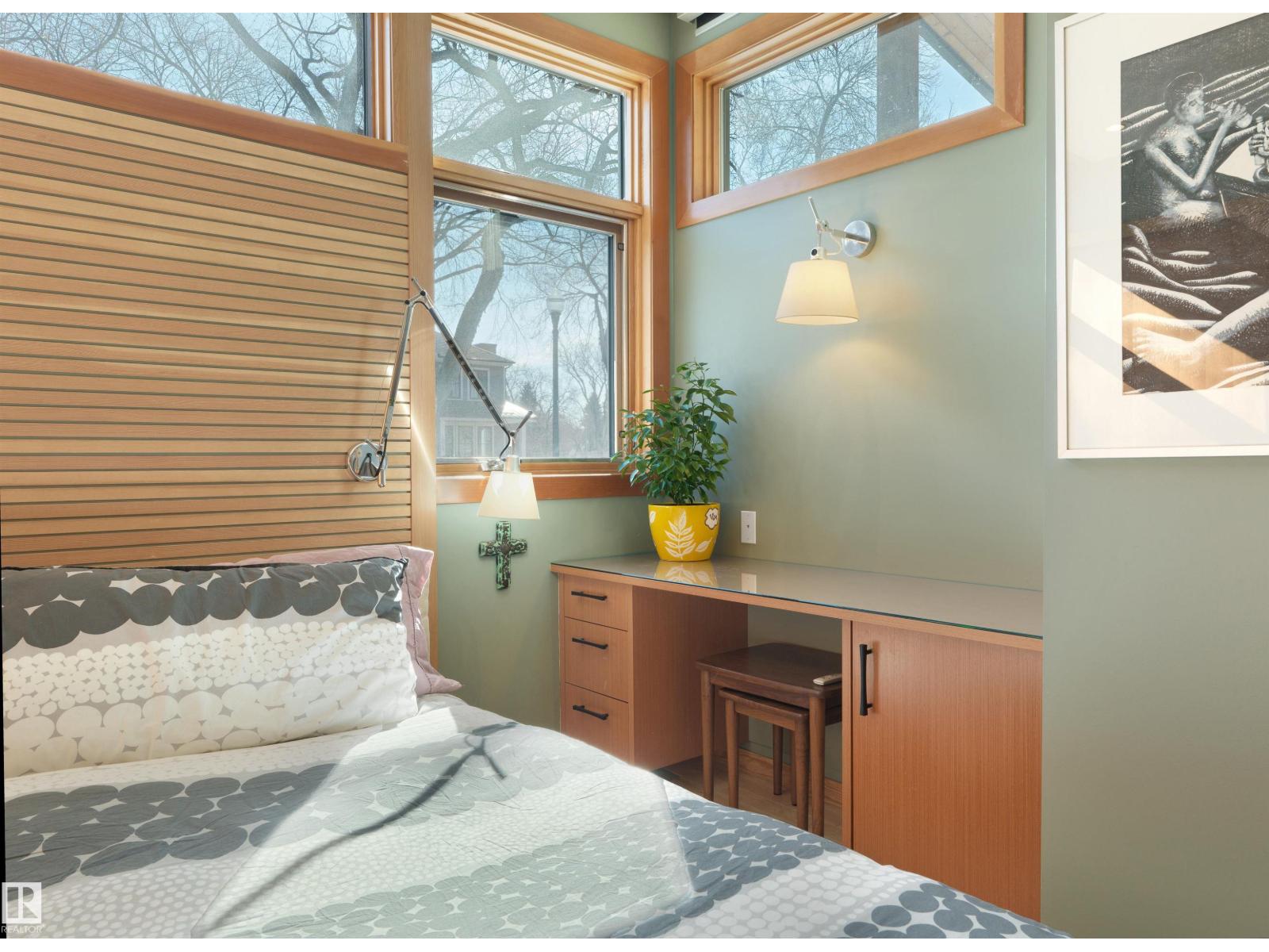 10506 137 ST NW, Edmonton