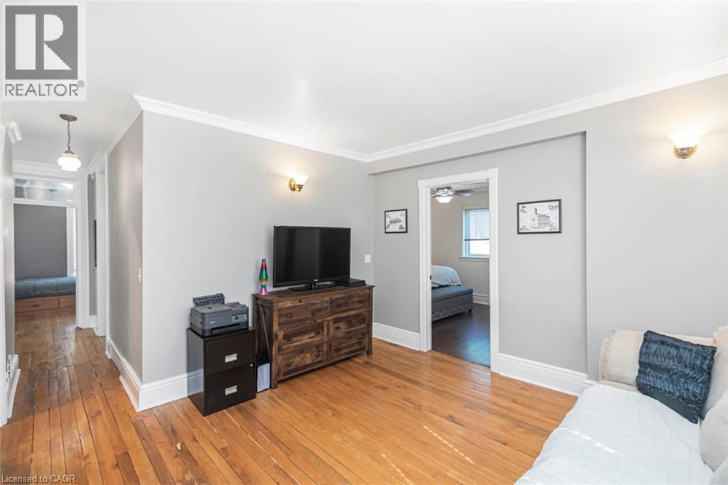 120 CAITHNESS Street E - 34