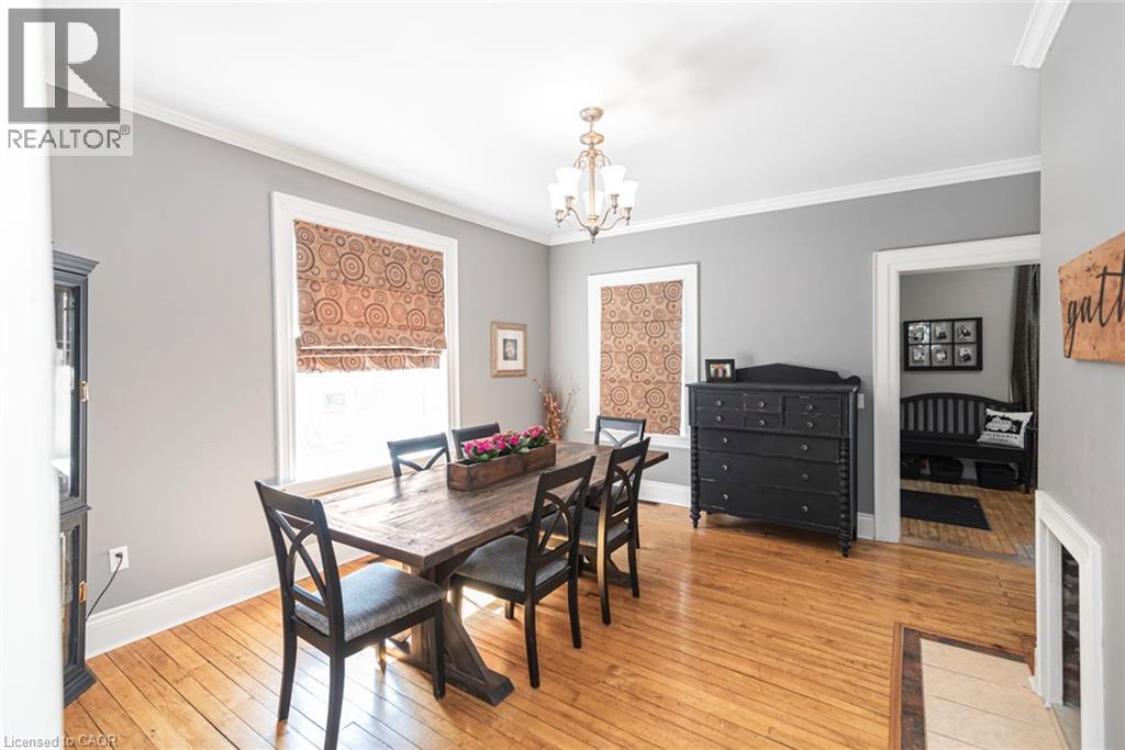 120 CAITHNESS Street E - 13