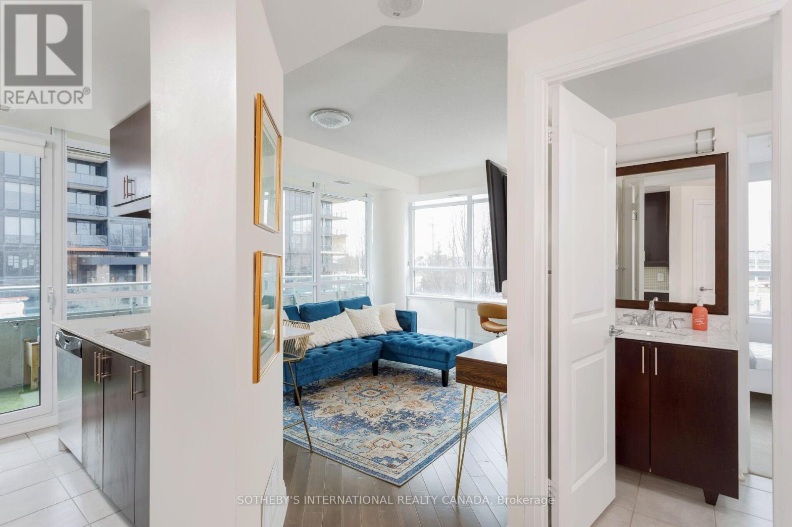 #210 1055 SOUTHDOWN ROAD - 3