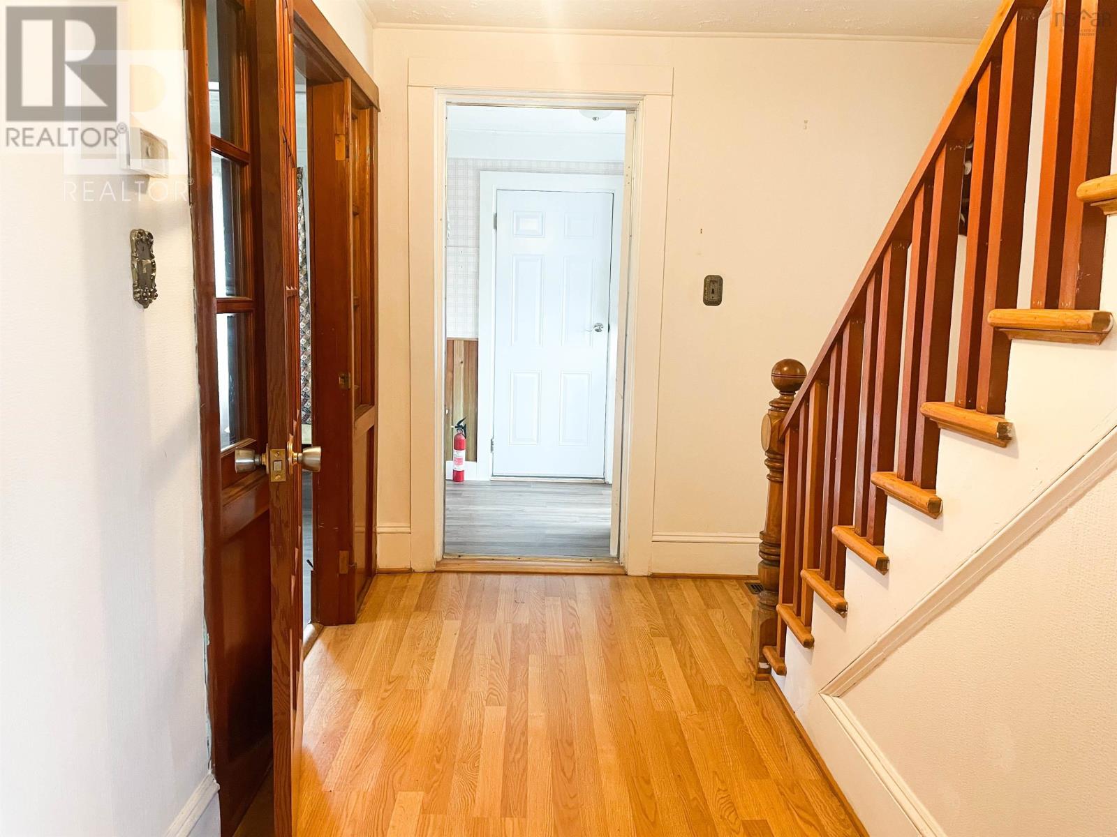 11 HARBOURVIEW DRIVE - 4