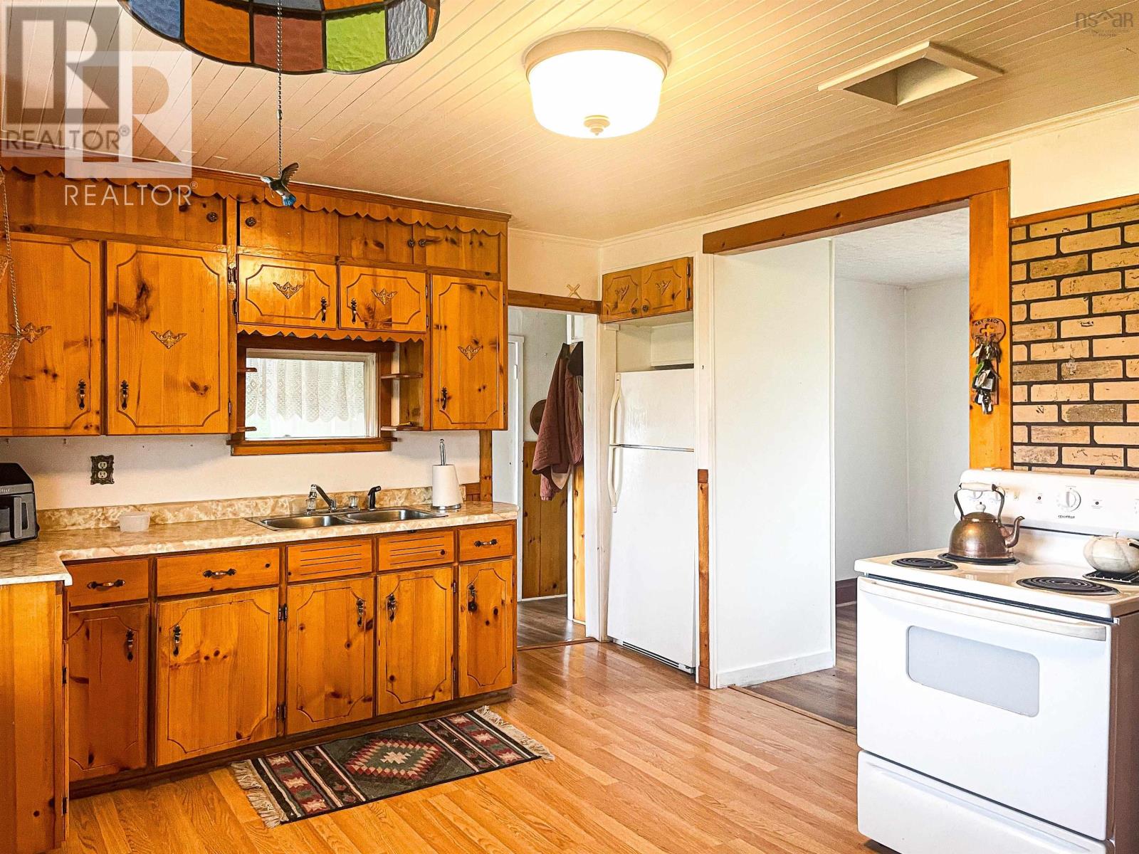 11 HARBOURVIEW DRIVE - 8