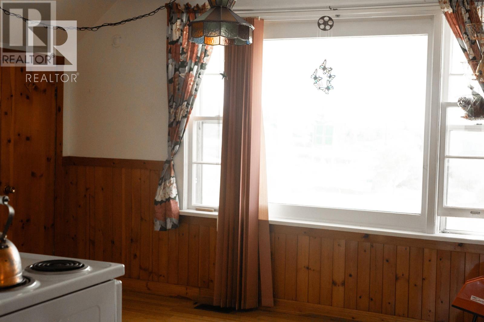 11 HARBOURVIEW DRIVE - 9