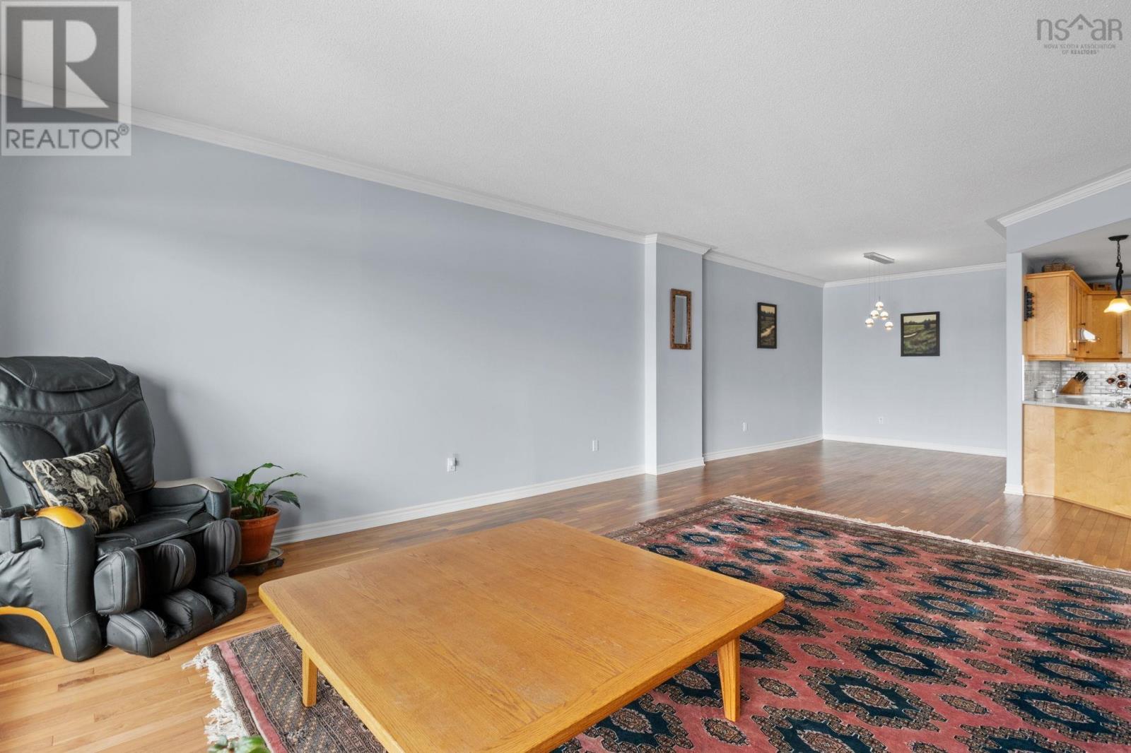 Property 19 of 47 of 306 77 Russell Lake