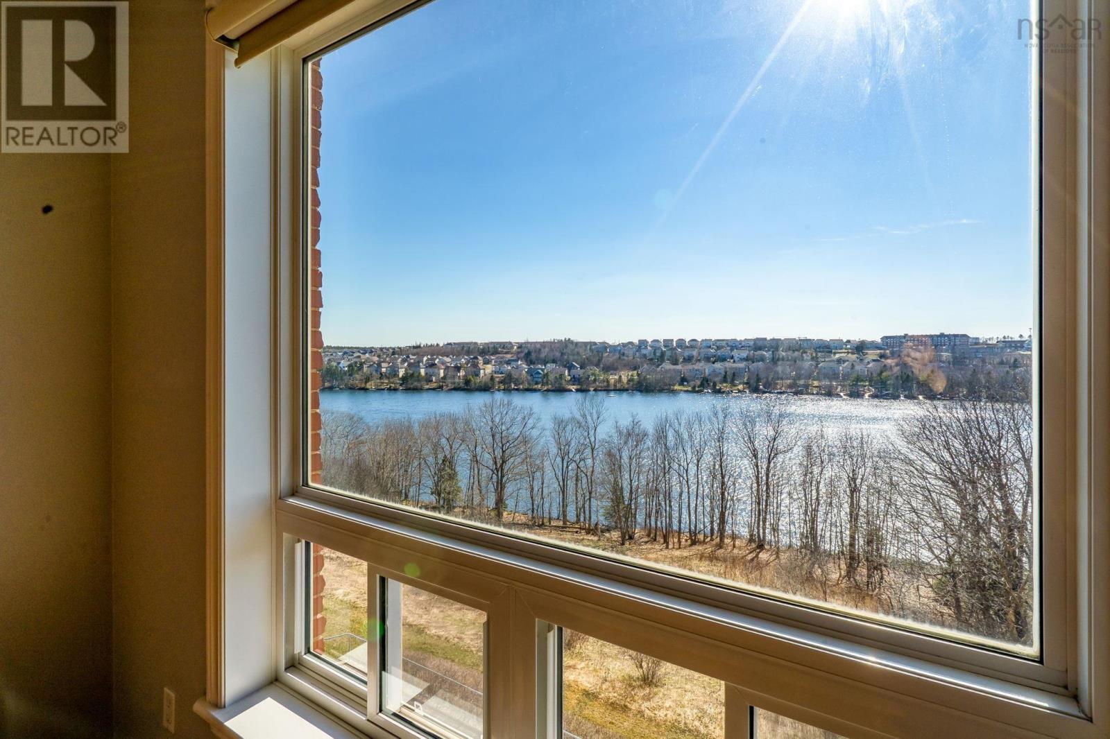 Property 28 of 47 of 306 77 Russell Lake