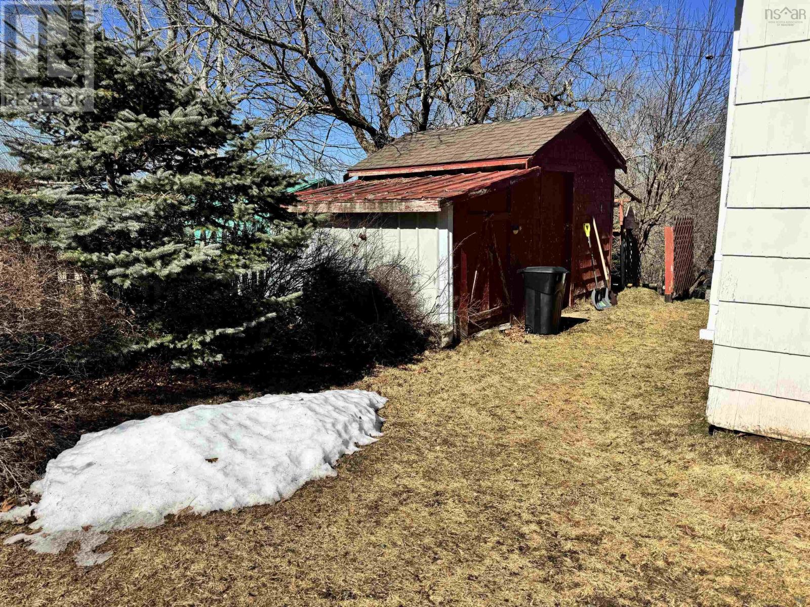 Property 25 of 25 of 232 King Street