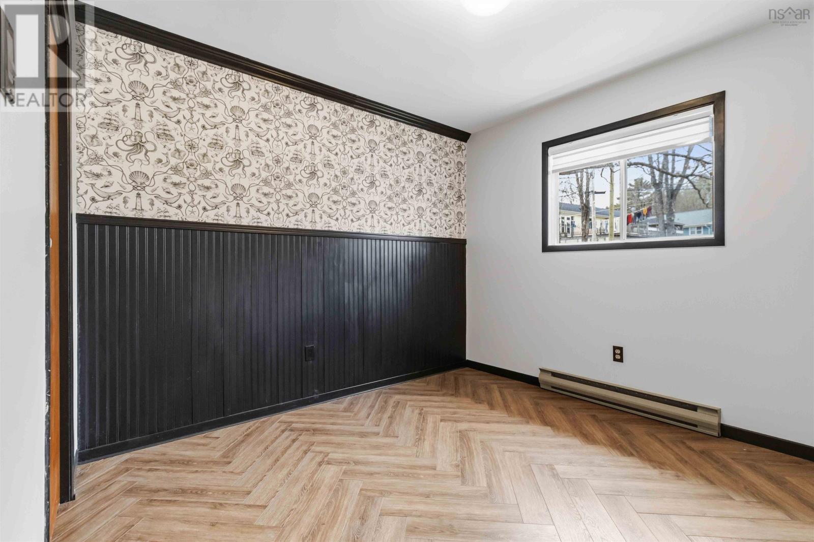 Property 21 of 34 of 21 Albert Street