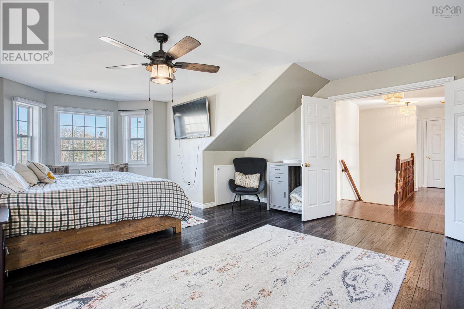 Property 19 of 33 of 477 Preakness Crescent