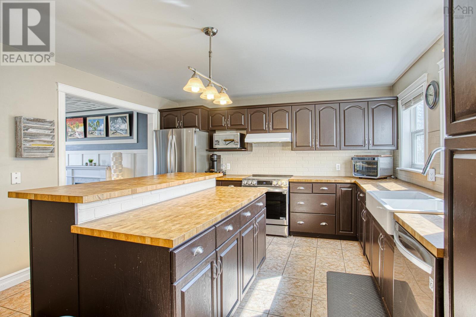 Property 12 of 33 of 477 Preakness Crescent