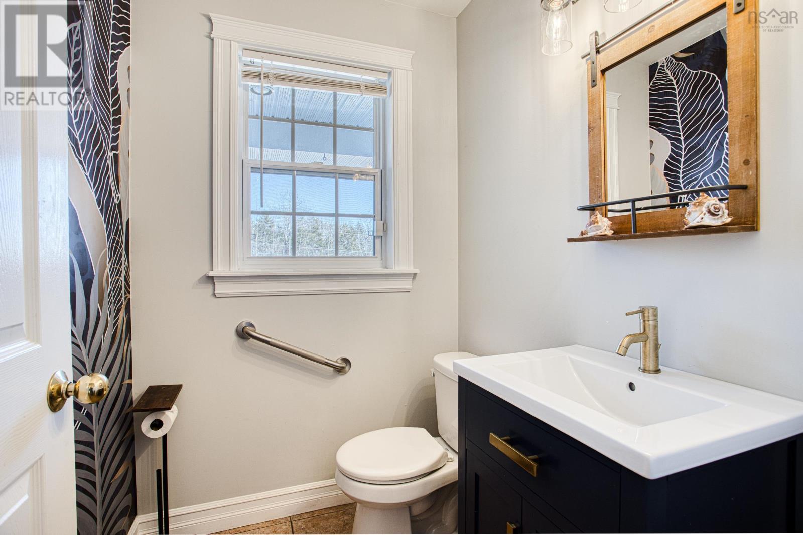 Property 17 of 33 of 477 Preakness Crescent