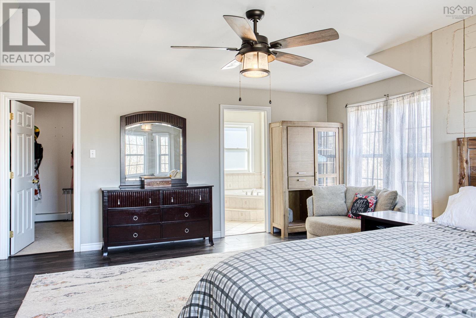 Property 20 of 33 of 477 Preakness Crescent