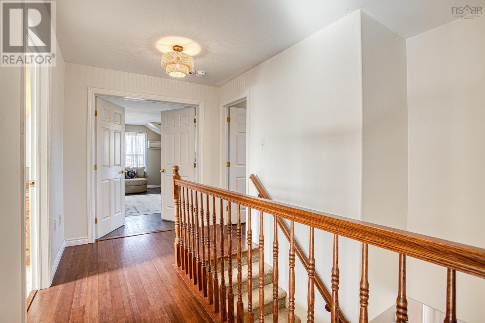 Property 18 of 33 of 477 Preakness Crescent