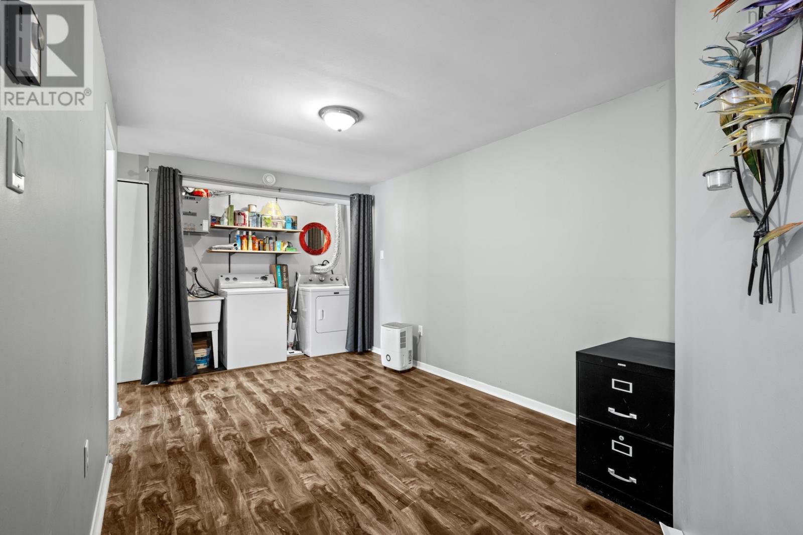 Property 27 of 36 of 27 Longstaff Court