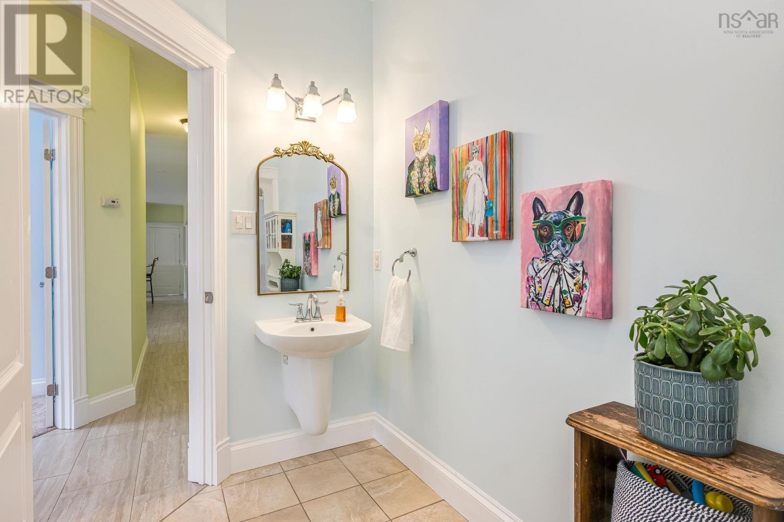 Property 28 of 45 of 86 Sloane Court