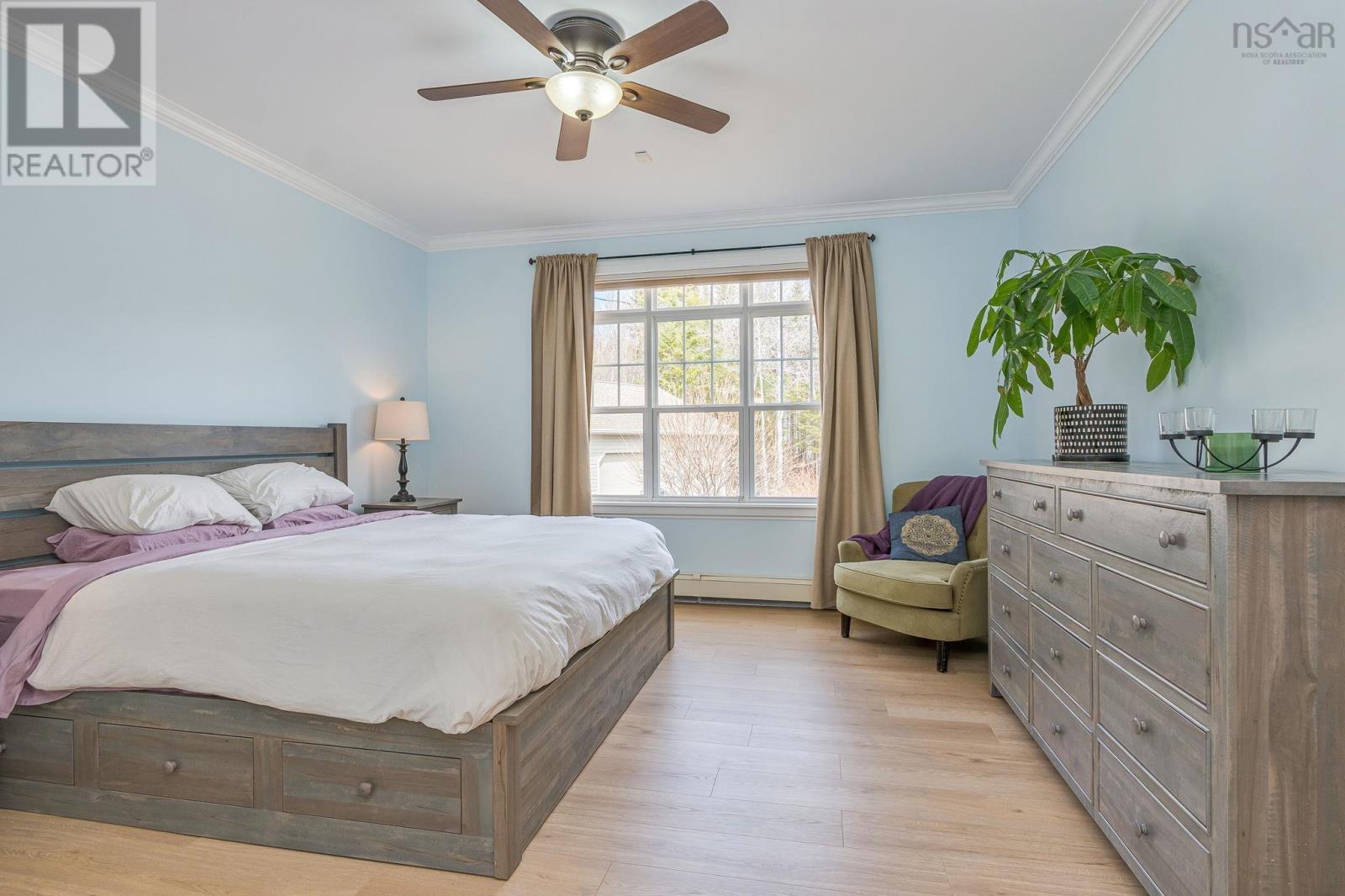 Property 16 of 45 of 86 Sloane Court