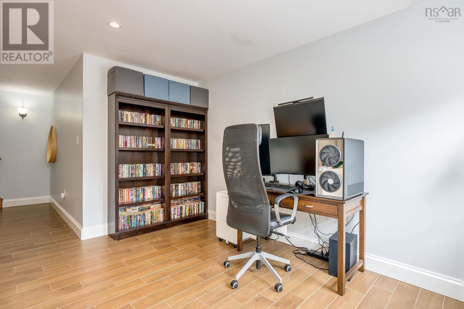 Property 31 of 45 of 86 Sloane Court