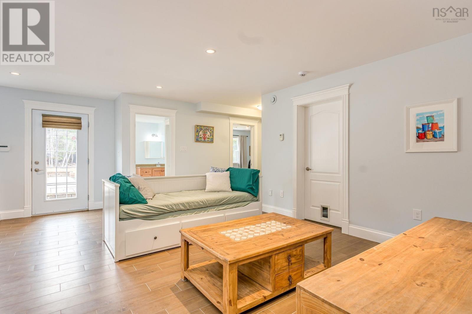 Property 29 of 45 of 86 Sloane Court