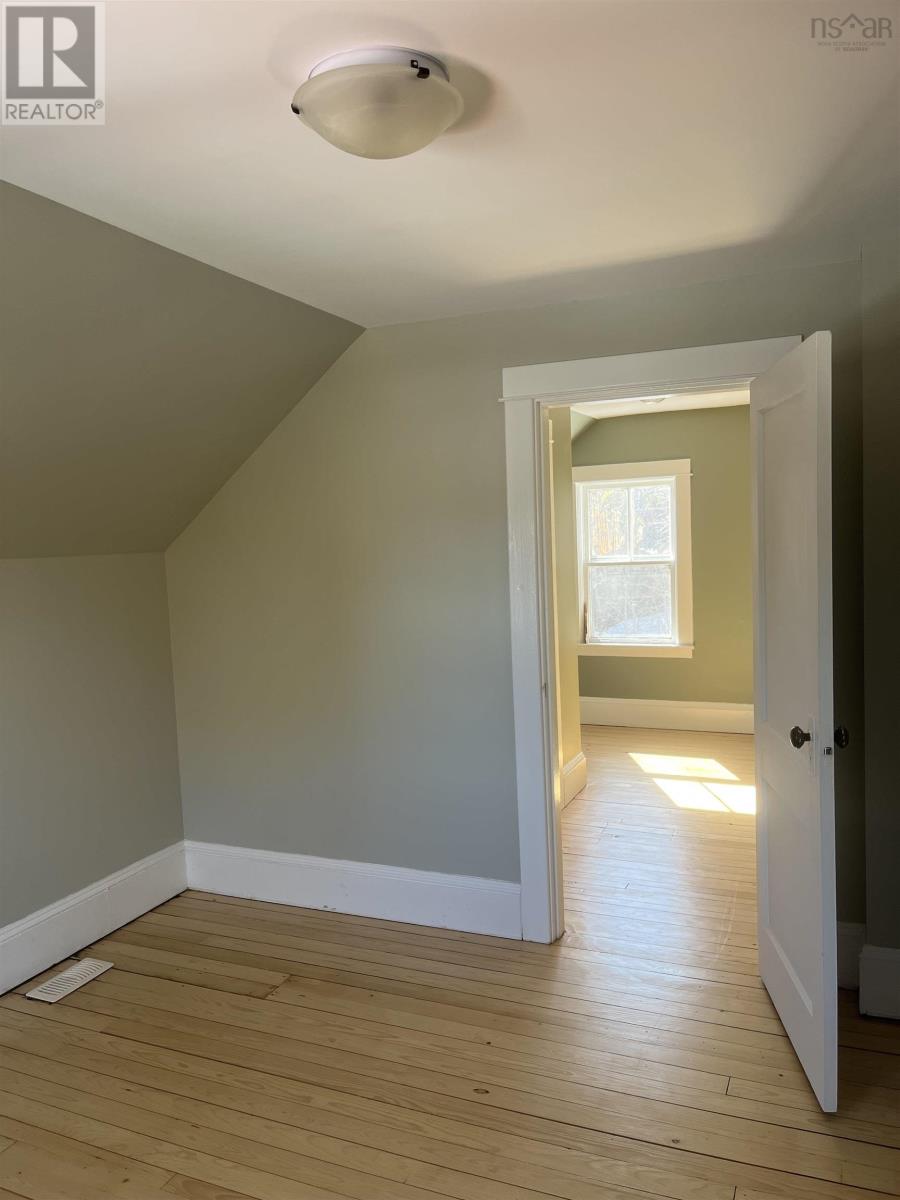120 OLD PORT MOUTON ROAD - 25