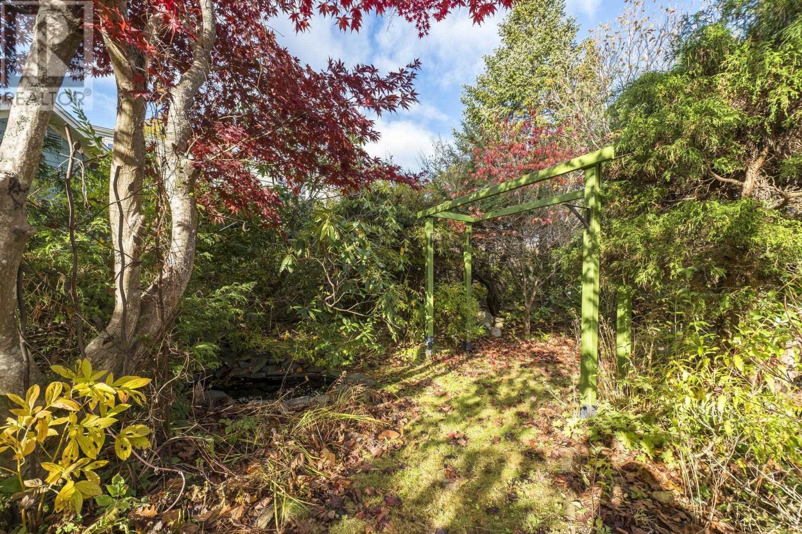 Property 36 of 44 of 7082 Murdoch Avenue