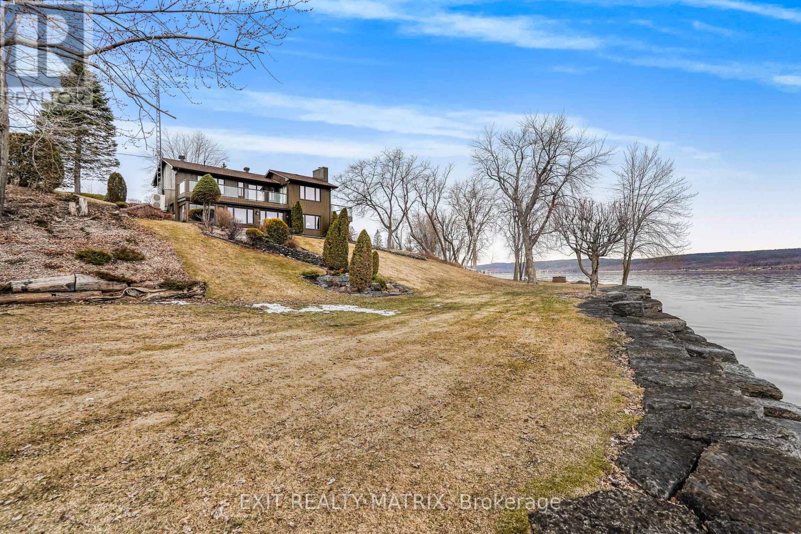 2176 BAY ROAD — photo 38