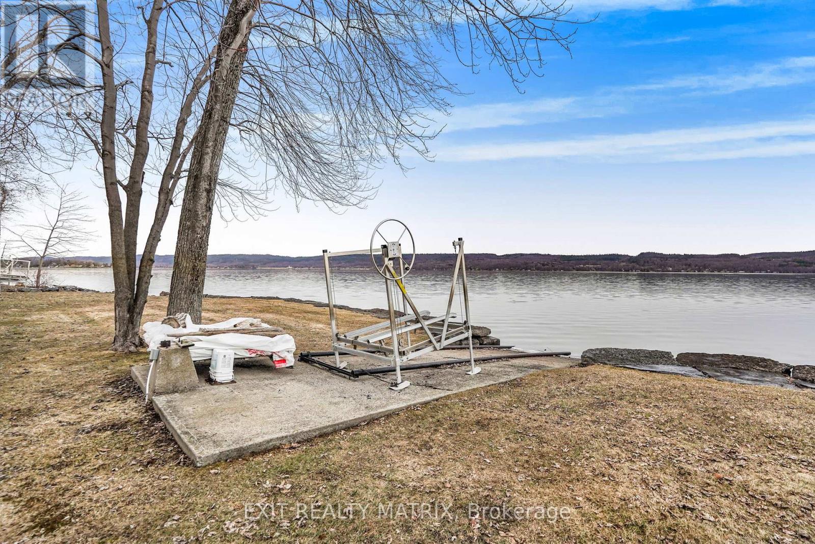 2176 BAY ROAD — photo 40