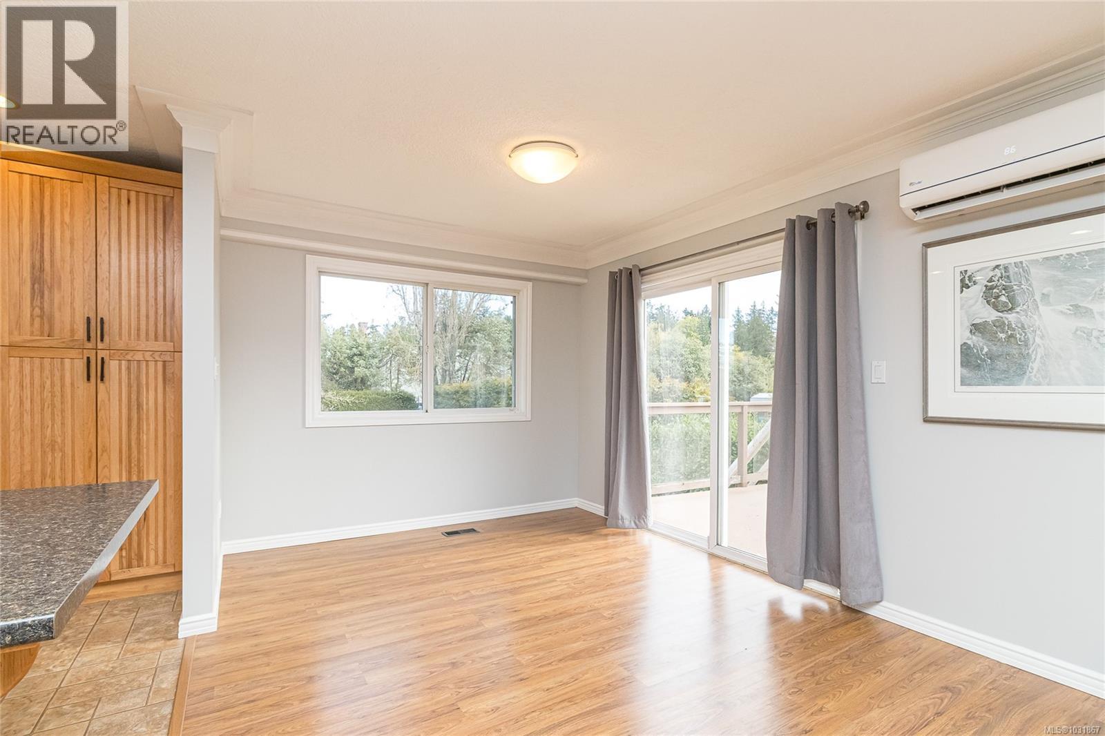 3072 MALLARD AVE - 8