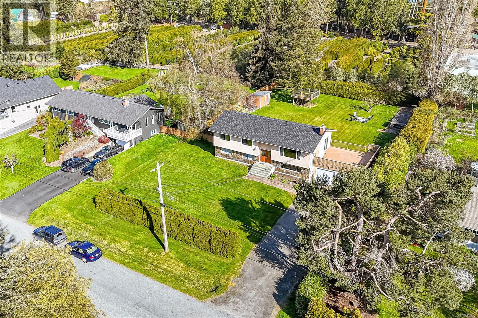 3072 MALLARD AVE - Image 2