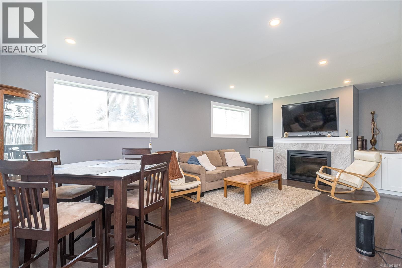 3072 MALLARD AVE - 27