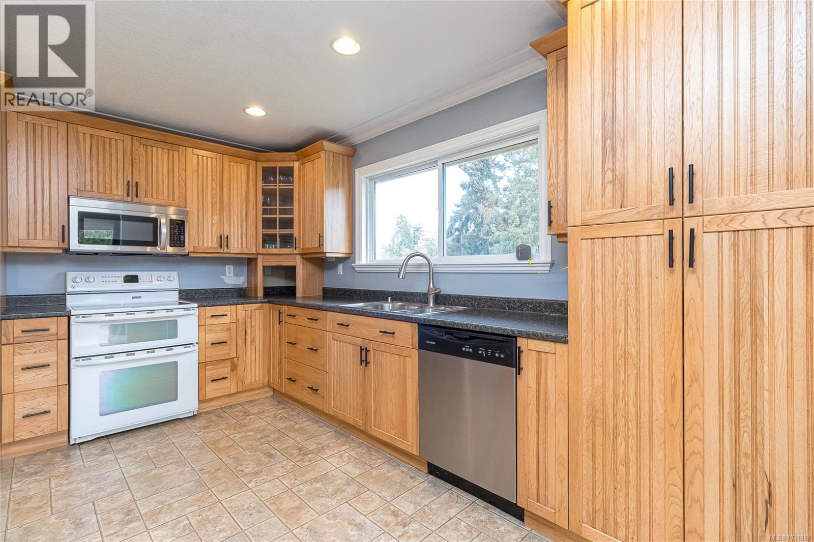 3072 MALLARD AVE - 12