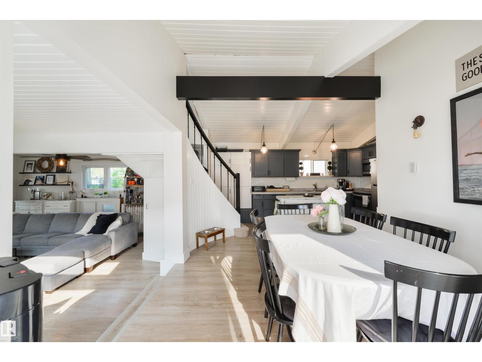 820 8 ST - 22