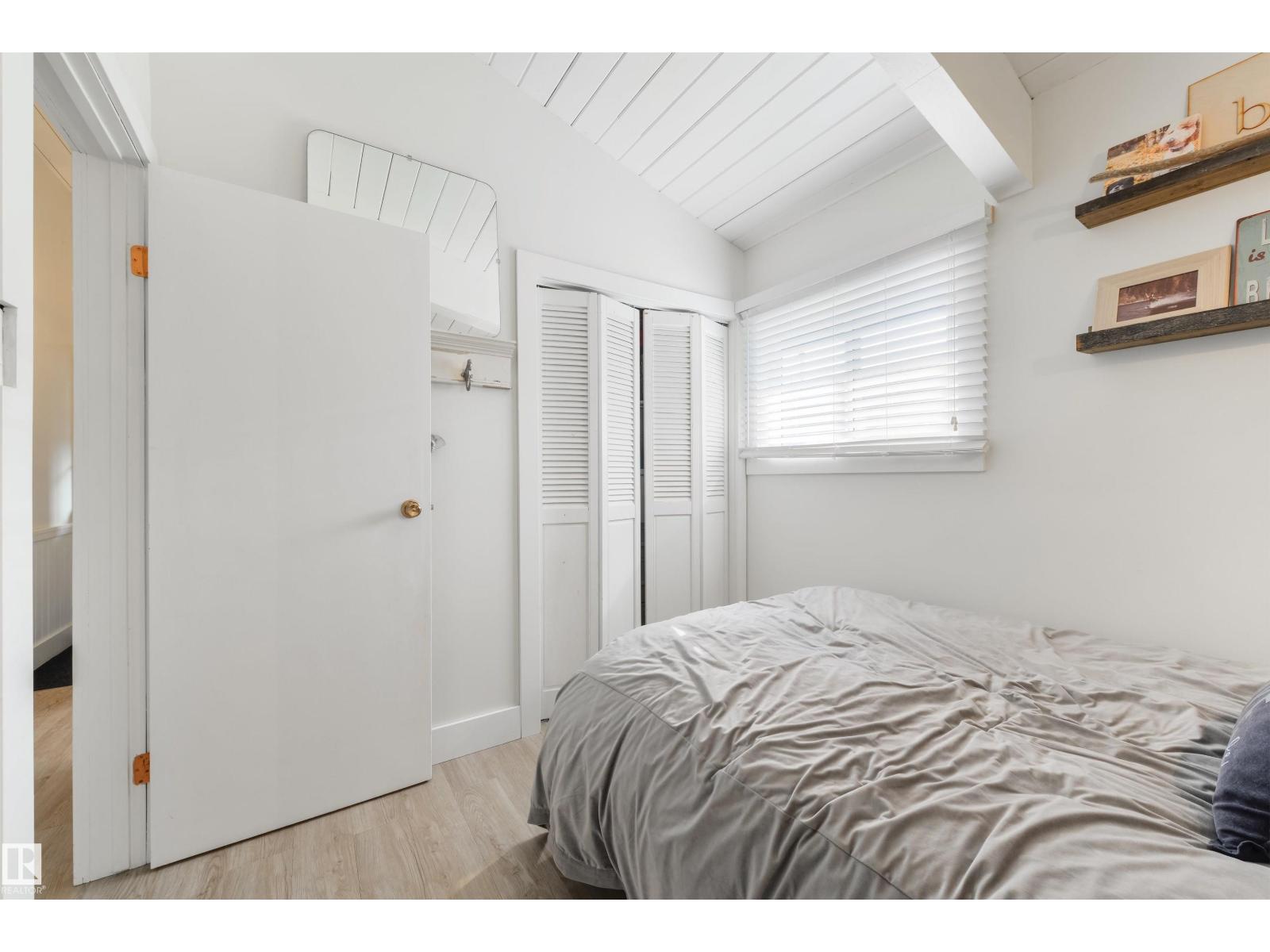 820 8 ST - 29