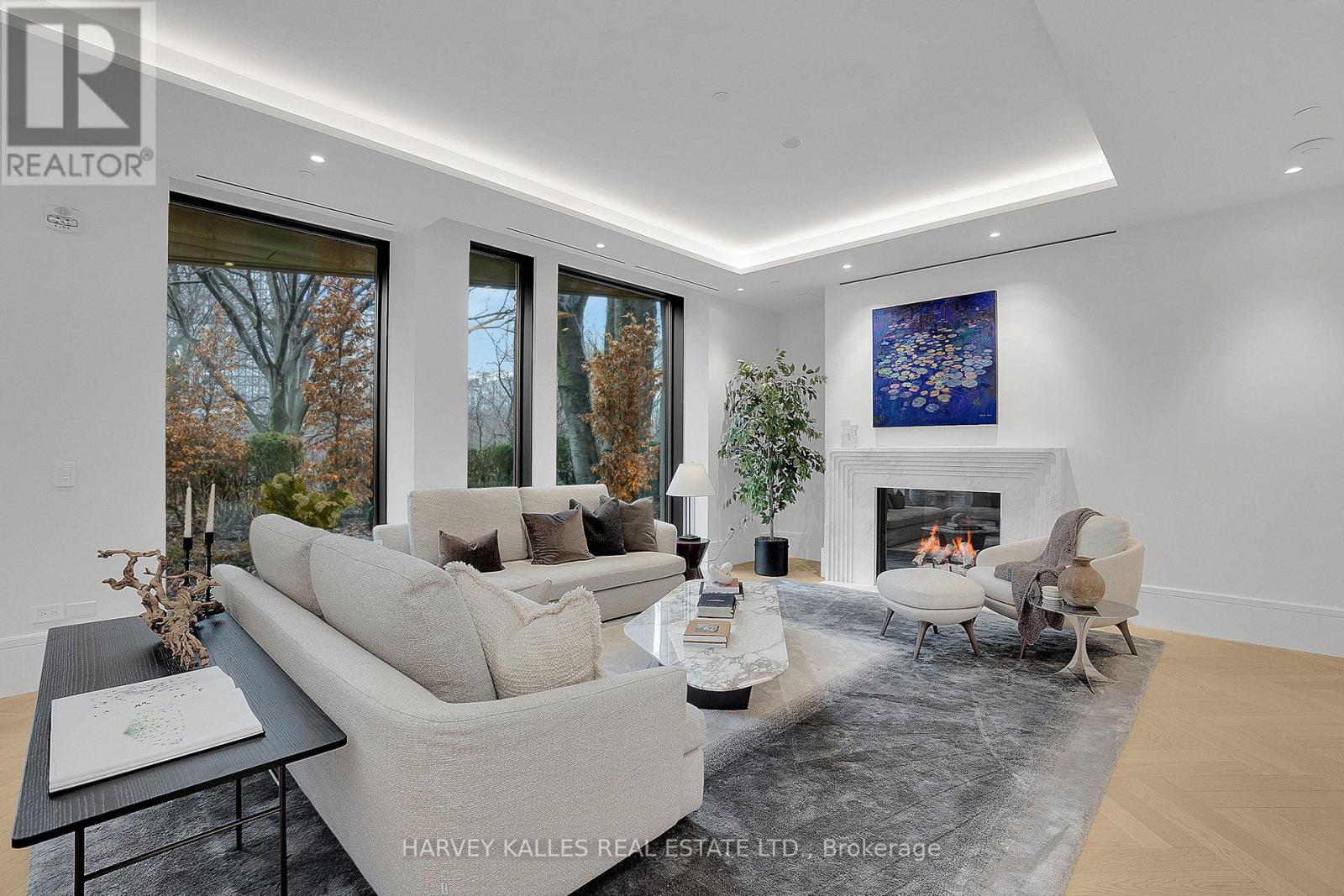 Listing photo of 104 - 7 DALE AVENUE