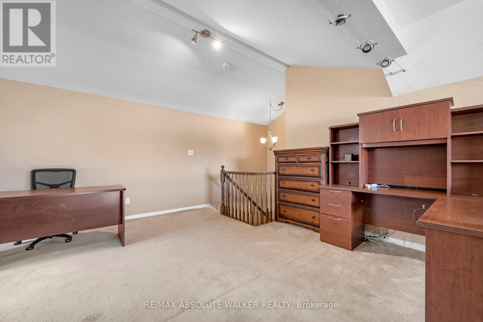 1024 MARCONI AVENUE - 21