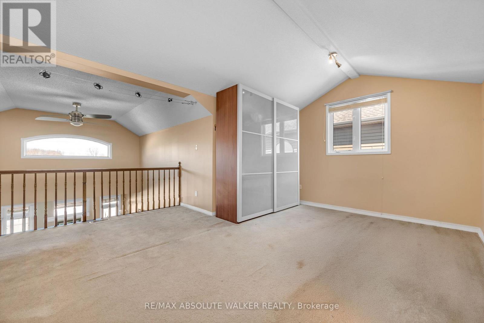 1024 MARCONI AVENUE - 23