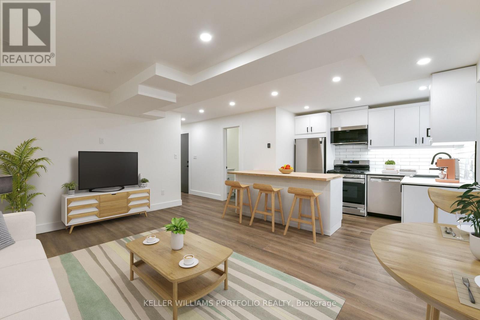 Lower Unit Living & Kitchen