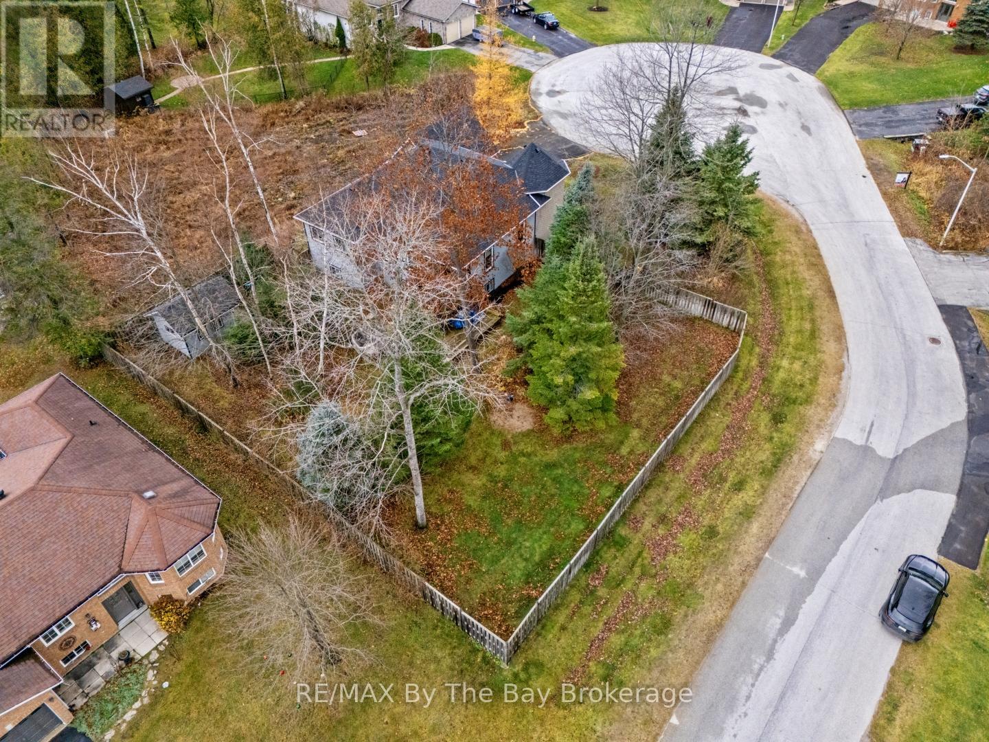 6 DEERRUN PLACE — photo 38