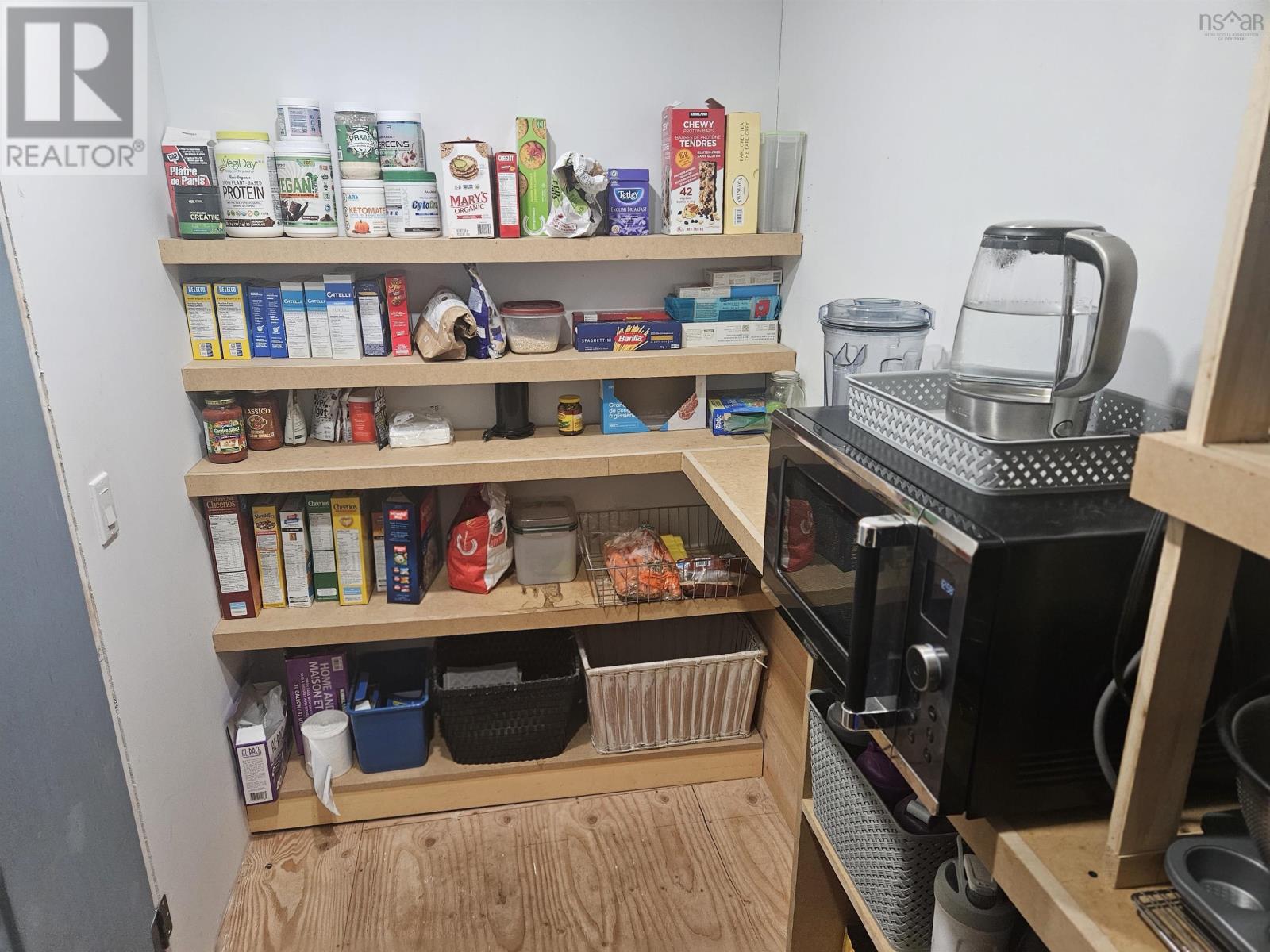 Property 26 of 44 of 10563 Hwy #2 Highway