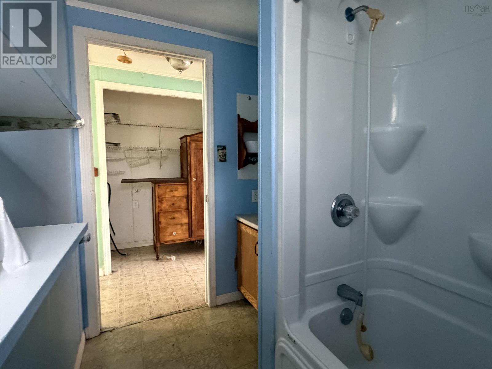 Property 24 of 26 of 1492 Cove Road