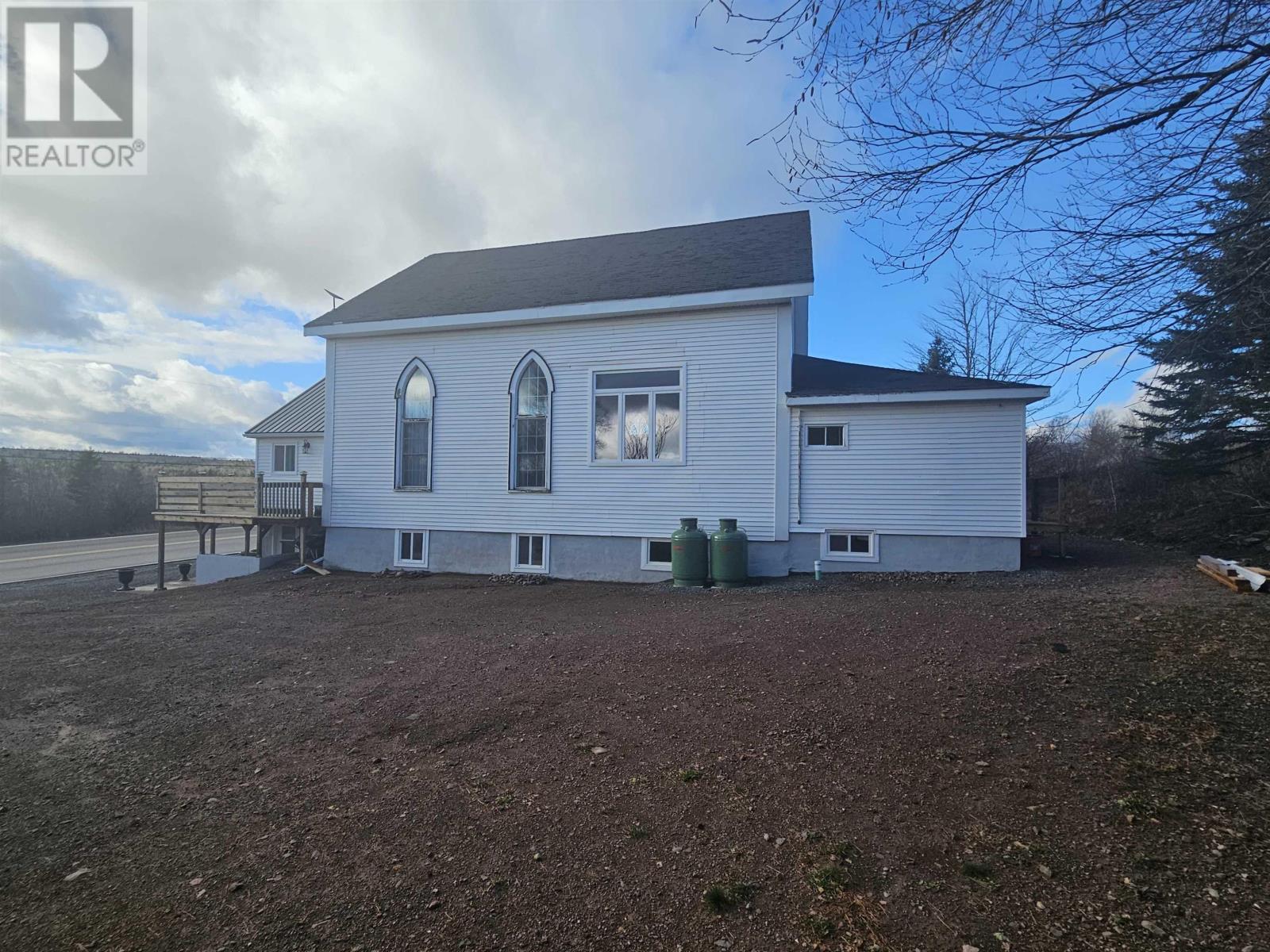 Property 4 of 44 of 10563 Hwy #2 Highway