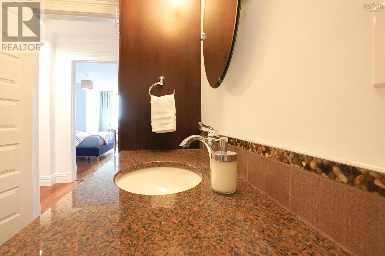 Property 30 of 38 of 1002 1445 South Park Street