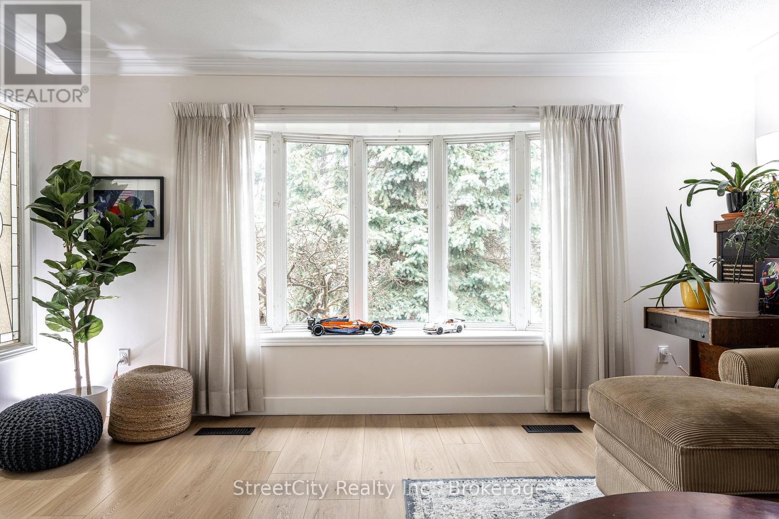 34 WHITE STREET - 6