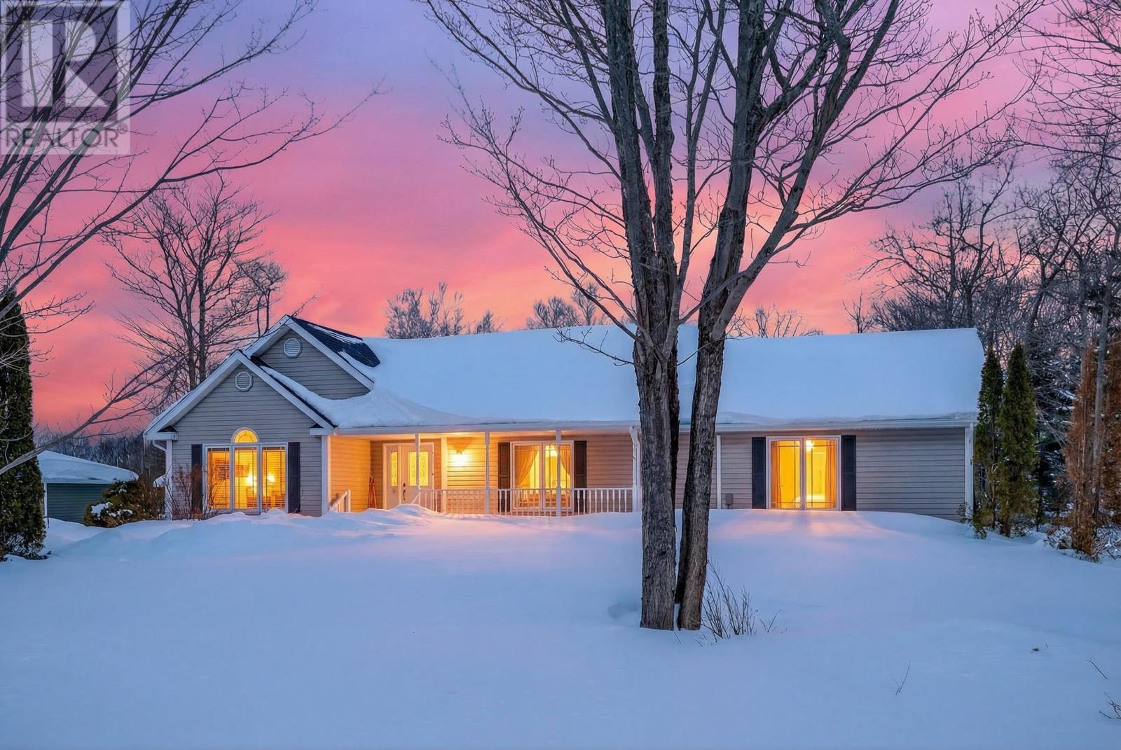 Property 2 of 49 of 53 Erinmore Drive