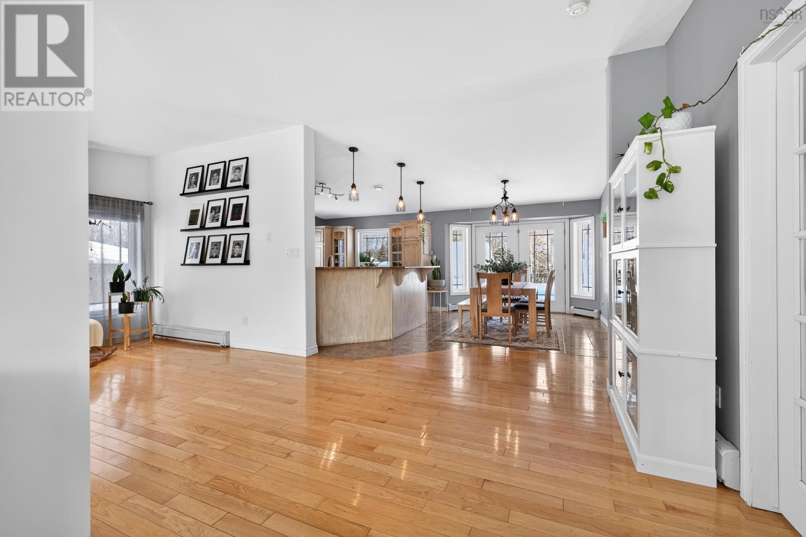 Property 10 of 49 of 53 Erinmore Drive