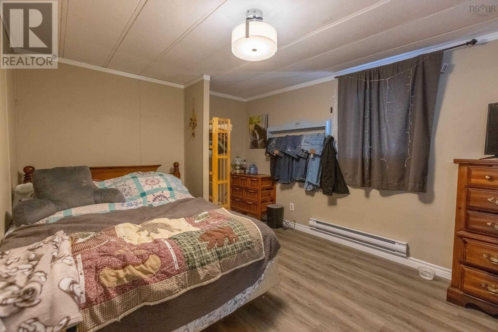 Property 21 of 24 of 4 Bayview Crescent